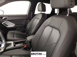 AUDI Q3 45 TFSI quattro S tronic Business Advance 8
