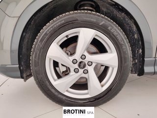 AUDI Q3 2.0 35 TDI S Tronic Business Advanced 5