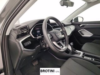 AUDI Q3 2.0 35 TDI S Tronic Business Advanced 7