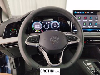 VOLKSWAGEN Golf 1.5 TSI eHybrid Life DSG 13