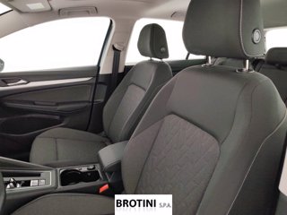 VOLKSWAGEN Golf 1.5 TSI eHybrid Life DSG 8