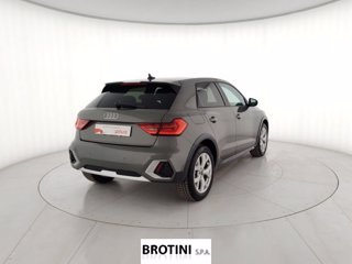 AUDI A1 Sportback 35 TSI S Tronic Allstreet Identity Contrast 2