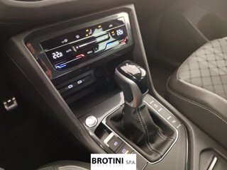 VOLKSWAGEN Tiguan 1.5 TSI ACT R-Line DSG 10