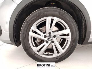 VOLKSWAGEN T-Roc 1.5 TSI ACT R-Line 5
