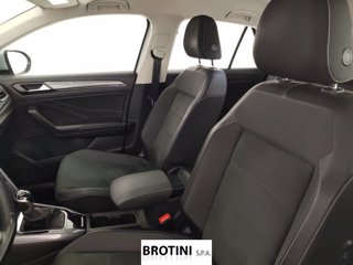 VOLKSWAGEN T-Roc 1.0 TSI Style 8