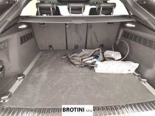 AUDI Q8 TFSI e 290kW quattro tip. S Line Ed. 16