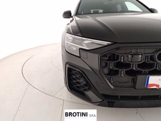 AUDI Q8 TFSI e 290kW quattro tip. S Line Ed. 4
