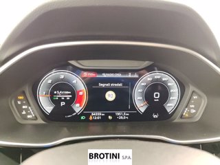 AUDI Q3 2.0 35 TDI S Tronic Business Advanced 12
