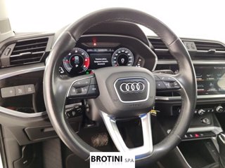 AUDI Q3 2.0 35 TDI S Tronic Business Advanced 13