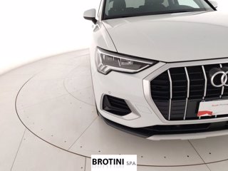 AUDI Q3 2.0 35 TDI S Tronic Business Advanced 4