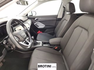 AUDI Q3 2.0 35 TDI S Tronic Business Advanced 6