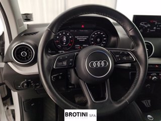 AUDI Q2 1.5 35 TFSI BUSINESS ADVANCED S TRONIC 13