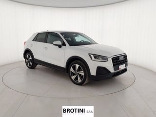 AUDI Q2 1.5 35 TFSI BUSINESS ADVANCED S TRONIC 3