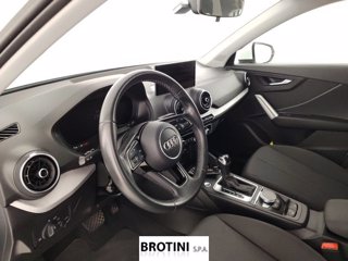 AUDI Q2 1.5 35 TFSI BUSINESS ADVANCED S TRONIC 7