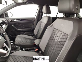 VOLKSWAGEN T-Roc 1.5 TSI ACT R-Line 8
