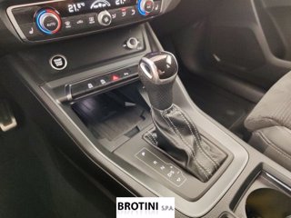 AUDI Q3 35 TFSI S Line Edition S-Tronic 10