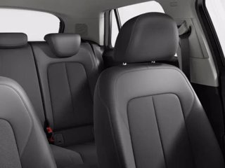 AUDI Q2 35 TDI S tronic S line Edition 6