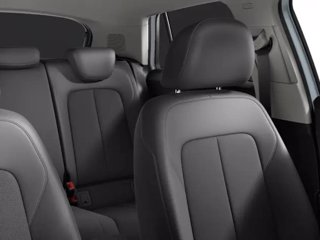 AUDI Q2 30 TDI Identity Black 6