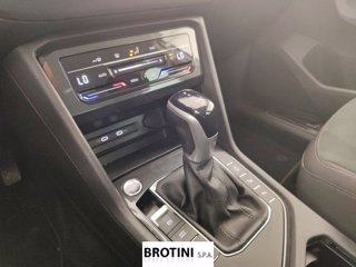 VOLKSWAGEN Tiguan 1.5 TSI ACT Elegance DSG 10