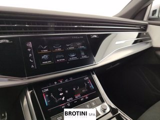 AUDI Q8 50 TDI 286cv quattro tiptronic Sport 11
