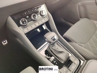 SKODA Karoq 2.0 TDI SCR DSG SportLine 10