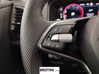 SKODA Karoq 2.0 TDI SCR DSG SportLine 12