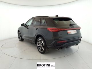 AUDI Q5 TDI 150kW quattro S tronic S Line Ed. 1