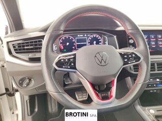 VOLKSWAGEN Polo GTI 2.0 TSI GTI DSG 10