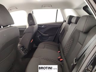SKODA Kamiq 1.0 TSI 110cv Ambition 9