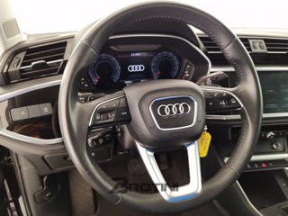 AUDI Q3 35 TDI quattro S-Tronic Business 13