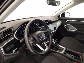 AUDI Q3 35 TDI quattro S-Tronic Business 7