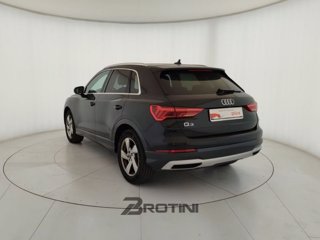 AUDI Q3 2.0 35 TDI S Tronic Business Advanced 1