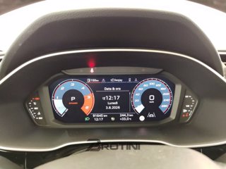 AUDI Q3 2.0 35 TDI S Tronic Business 13