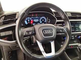 AUDI Q3 2.0 35 TDI S Tronic Business 14