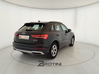 AUDI Q3 2.0 35 TDI S Tronic Business 2