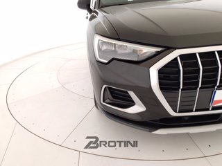 AUDI Q3 2.0 35 TDI S Tronic Business 4