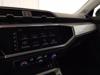 AUDI Q3 35 TDI S Line Edition 11