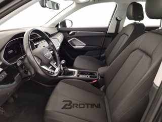 AUDI Q3 35 TDI S Line Edition 6