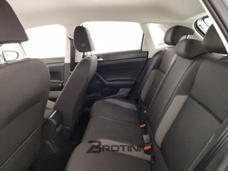 VOLKSWAGEN Polo 1.0 TSI Life DSG 9