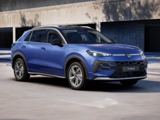 VOLKSWAGEN T-Roc 1.5 eTSI ACT DSG Style 0