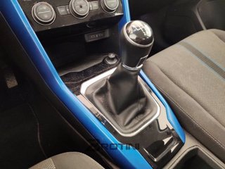 VOLKSWAGEN T-Roc 1.0 TSI Style 10