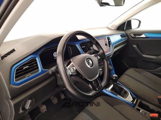 VOLKSWAGEN T-Roc 1.0 TSI Style 7
