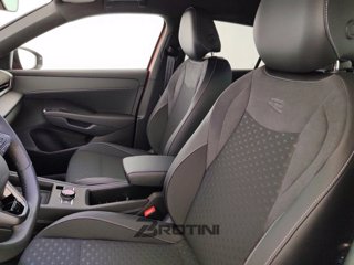 VOLKSWAGEN T-Roc 1.5 eTSI 110kW ACT R-Line DSG 9