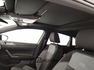 VOLKSWAGEN Taigo 1.0 TSI 85kW R-Line Plus DSG 9