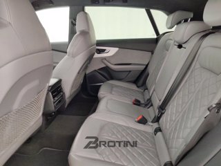 AUDI Q8 55 TFSI e quattro tiptronic S-Line Sport 11