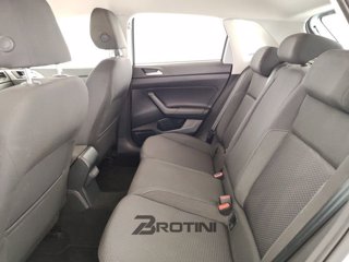 VOLKSWAGEN Polo 1.0 TSI Comfortline 9