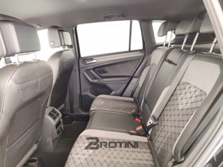 VOLKSWAGEN Tiguan 1.5 TSI ACT R-Line DSG 8