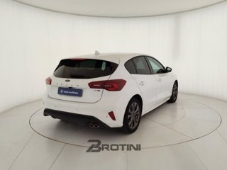 FORD Focus 1.0 EcoBoost Hybrid 125cv ST-Line 2