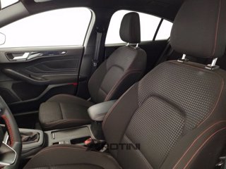 FORD Focus 1.0 EcoBoost Hybrid 125cv ST-Line 7