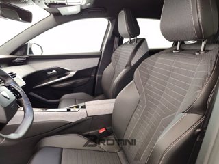 PEUGEOT 3008 Hybrid 136 Allure e-DCS 6 8